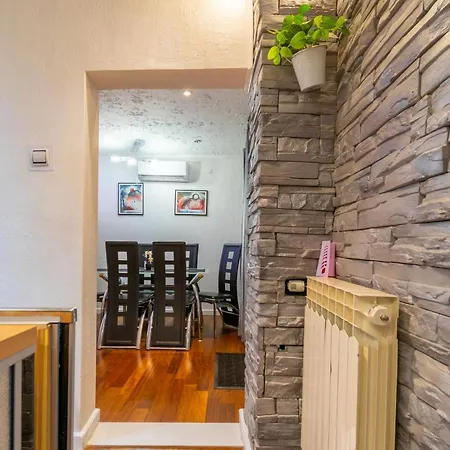 Apartament Tomas Brela
