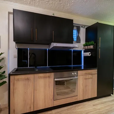 Tomas Apartament *